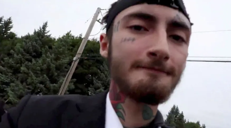 Homem suspeito de ataque em desfile em Chicago comprou arma legalmente, diz polícia