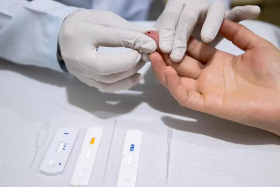 Testes rápidos de hepatites B e C no Centro nesta quinta em Manaus