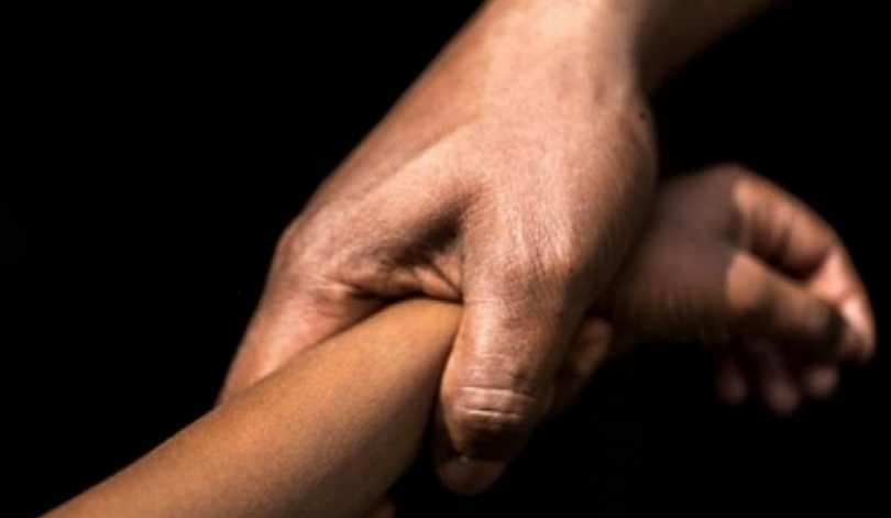 Homem usa rede social para atrair e estuprar criança em Manaus