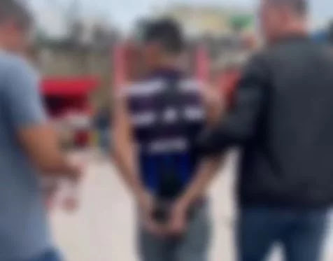 Homem portador de HIV é preso por abusar sexualmente da filha do próprio marido no AM