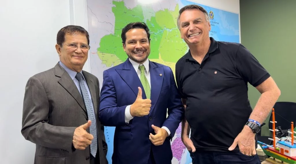 Sem mencionar coronel Menezes, Bolsonaro oficializa apoio a Alberto Neto nas eleições de 2024