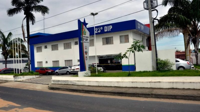 Mulher suspeita de dopar e roubar passageiro de carro via aplicativo é presa em Manaus