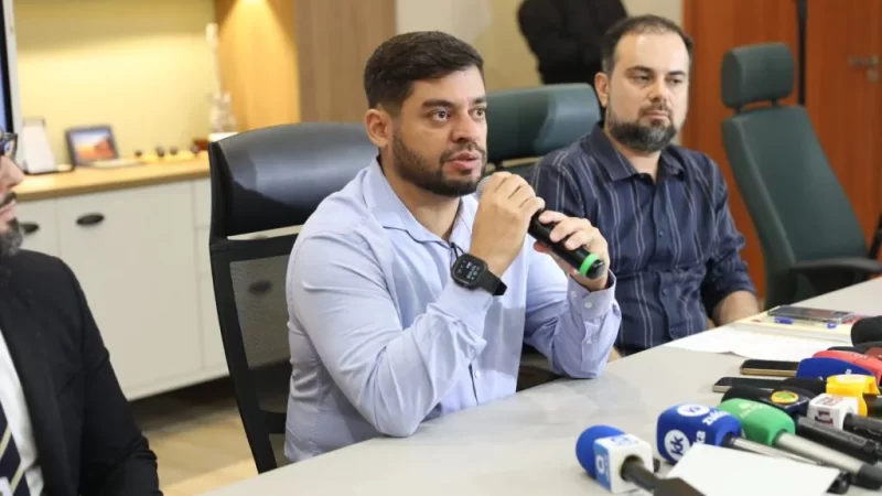 UEA divulga editais do Vestibular 2024, acesso 2025, e SIS; são oferecidas 3.954 mil vagas