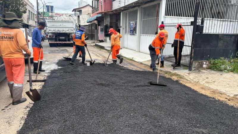 Prefeitura de Manaus intensifica recuperação asfáltica no bairro Adrianópolis