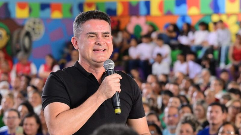 Com força na capital e avanço no interior, David Almeida conquista segundo lugar em pesquisa do IPEN
